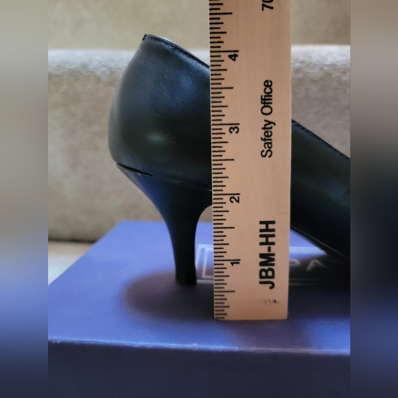 M. Patrick Navy Open Toe Heels Size 6 M New In box - Picture 10 of 11